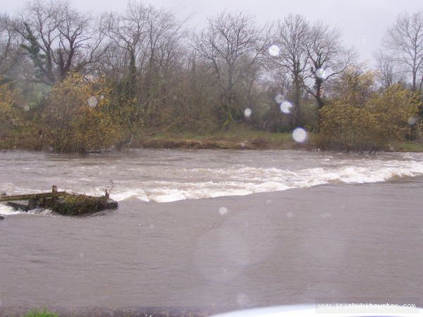  Kings River River - Second Weir 300m from the get on