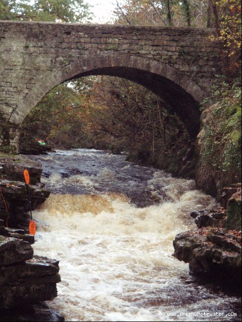  Easkey (Easky) River - Bridge Drop - Easky on med water