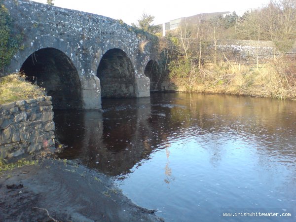  White (Abha Bhan) River - Bridge at Get-on, .4 on the gauge, need at least .5 to be runnable