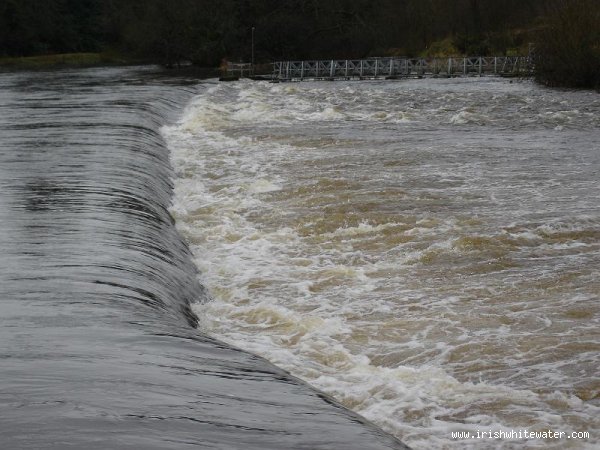  Blackwater/Boyne River - Diagonal Weir At Ramparts in High Water