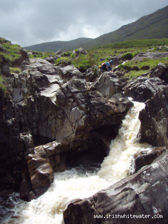  Glenacally River - Scouting the teacups. Low water