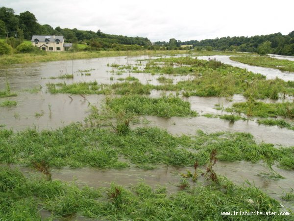  Boyne River - Boyne at Slane Bridge upstream