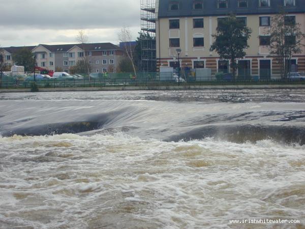  Lee River - Sluice High tide and water