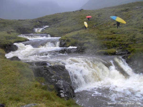  Srahnalong River - Walking up in medium water.