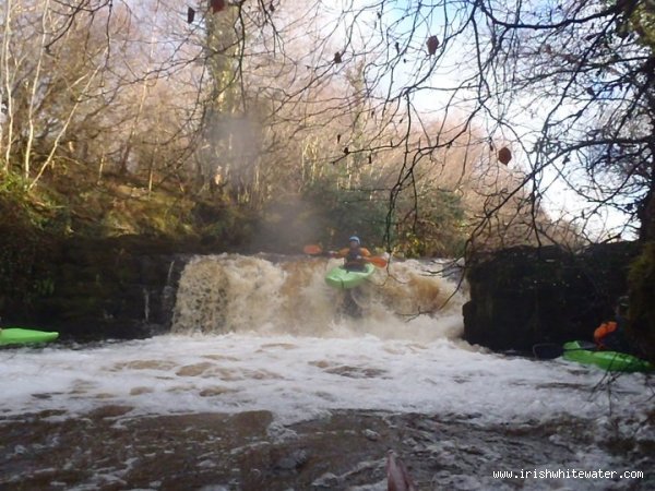  Roogagh River - bernard doherty letterkenny IT Canoe Club (LYIT CC) boofing the first drop