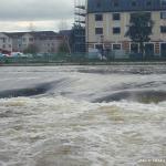 Photo of the Lee river in County Cork Ireland. Pictures of Irish whitewater kayaking and canoeing. Sluice High tide and water. Photo by OG