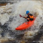 Photo of the Tarmonbarry Wave in County Roscommon Ireland. Pictures of Irish whitewater kayaking and canoeing. Photo by Alan Judge