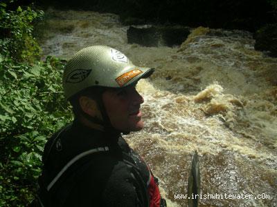 Dave Carroll scouting below the Main Falls in medium water