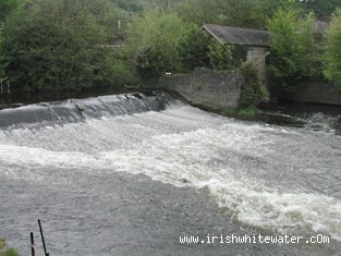  Liffey River - palmerstown weir looking at left hand face in low water
