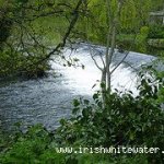 Photo of the Liffey river in County Dublin Ireland. Pictures of Irish whitewater kayaking and canoeing. portion of chapleizod weir.