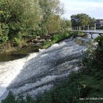 Photo of the Liffey river in County Dublin Ireland. Pictures of Irish whitewater kayaking and canoeing. islandbridge weir top end.