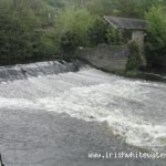 Photo of the Liffey river in County Dublin Ireland. Pictures of Irish whitewater kayaking and canoeing. palmerstown weir looking at left hand face in low water.